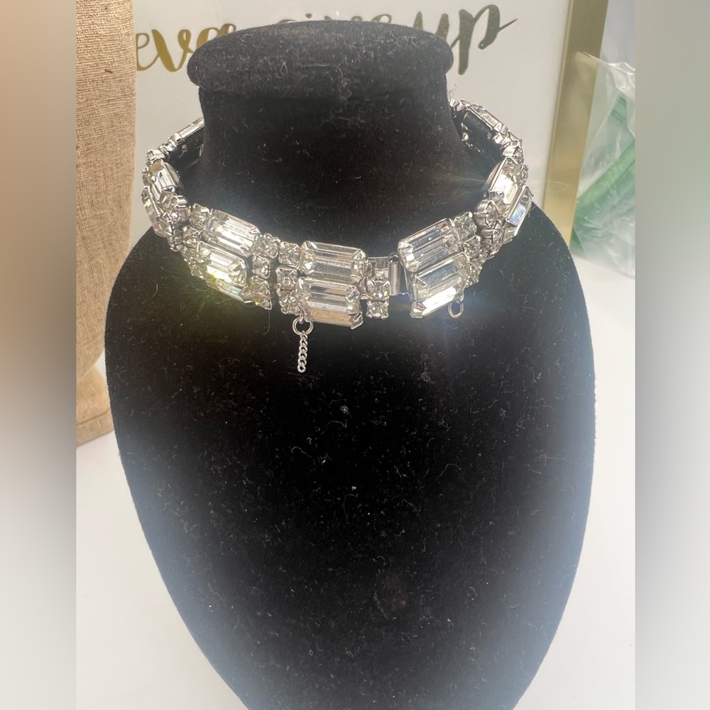 Gorgeous Vintage Weiss rhinestone bracelet.
